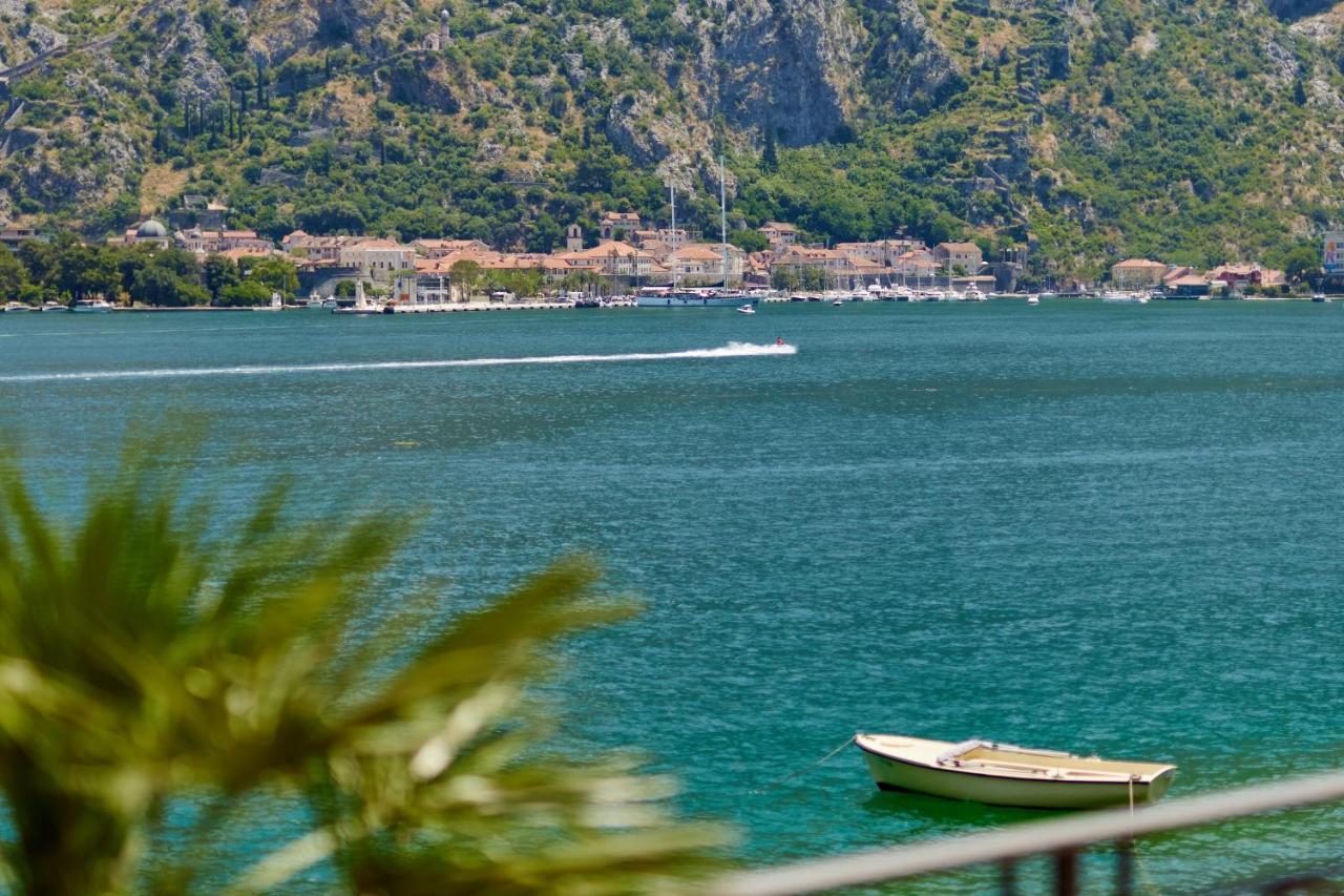 Apartment Aura With Sea View Kotor Exterior foto